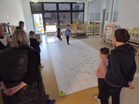 Robotki-na-nočni-misiji (5)